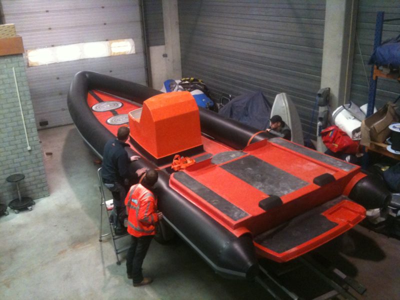 tubes monteren op rib