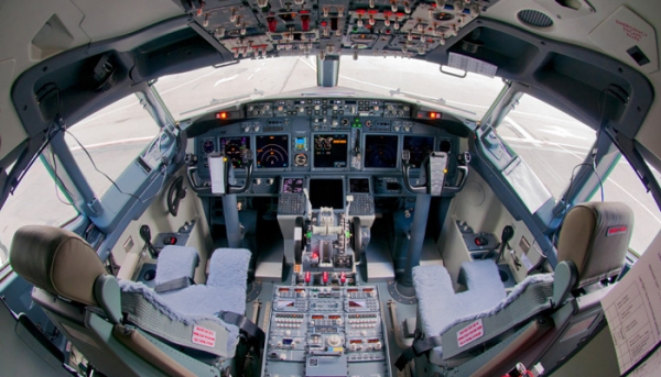 Polyester cockpit simulator