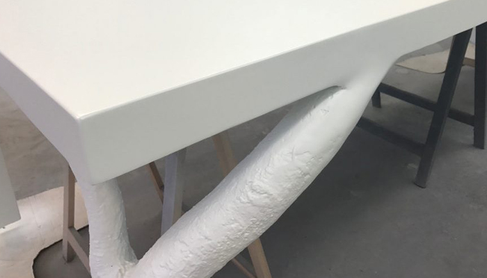 Kolenik eco design boom tafel van polyester